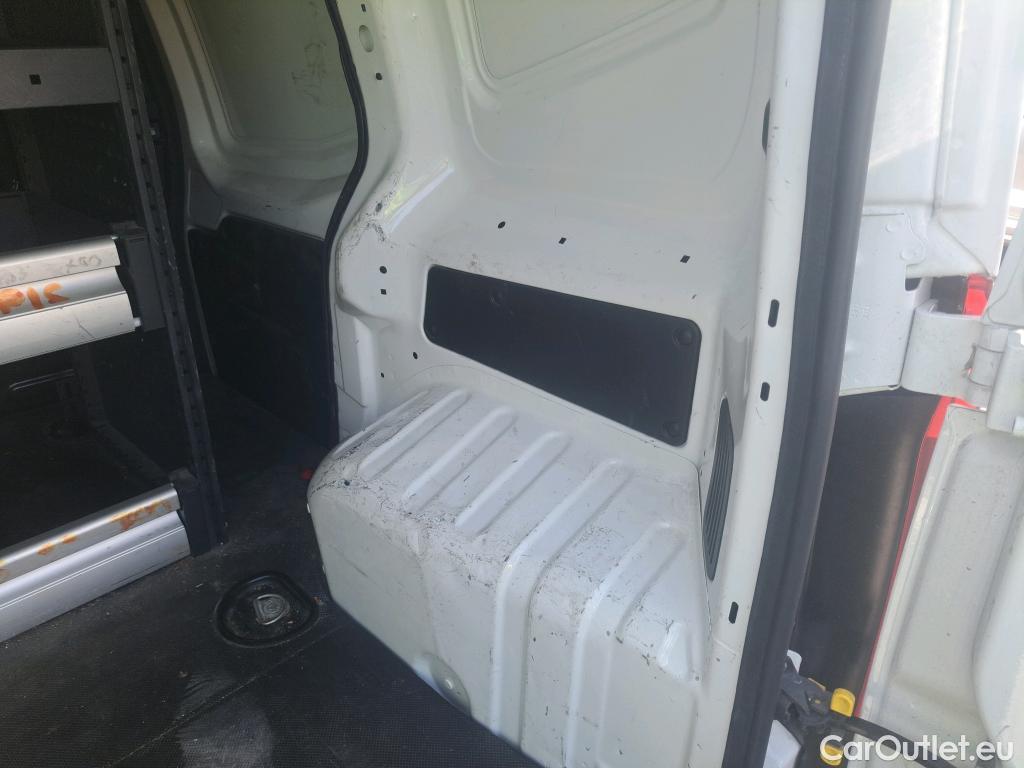 Fiat  Fiorino FIAT  / 2016 / 3P / furgón derivado de turismo Cargo Base 1.4 Natural Power 51kW (70CV) #52