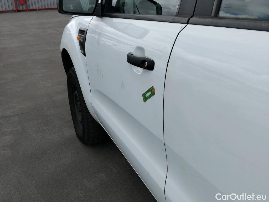  Ford  Ranger FORD  VU 4p 6G pickup 2.2 TDCi 150cv 4x4 Doble Cabina XL #5