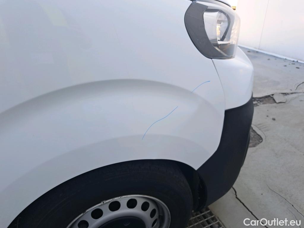  Peugeot  Expert PEUGEOT  / 2016 / 4P / furgón Furgón Premium 1.5 BlueHDi 100 Standard #16
