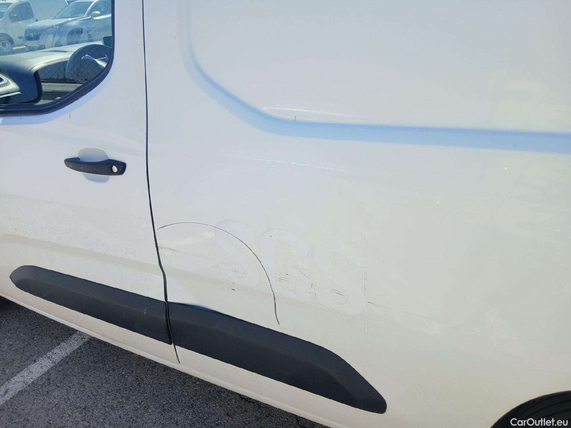  Citroen  Berlingo CITROEN  / 2018 / 3P / furgón derivado de turismo Talla M BlueHDi 100 CONTROL #10