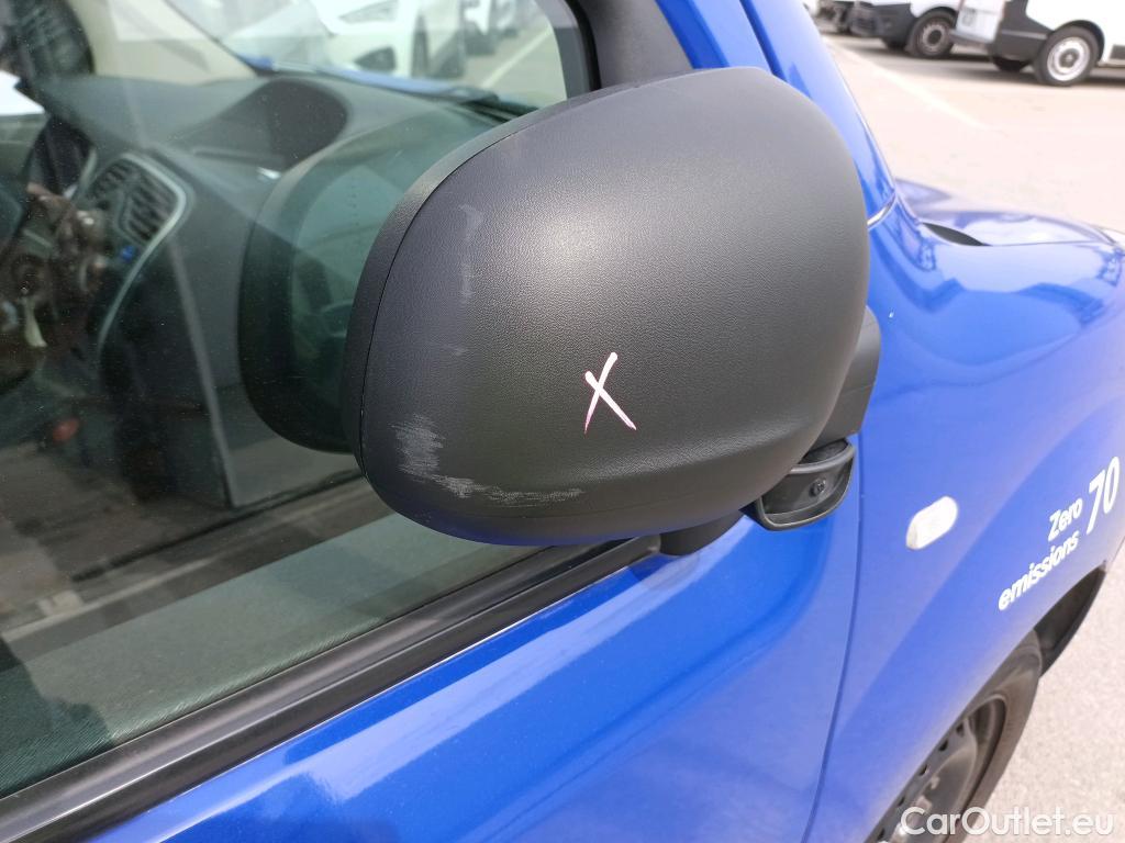  Renault  Kangoo RENAULT  FURGÓN VU 3p 2G furgón deriv  Z.E. Flexi ) #29