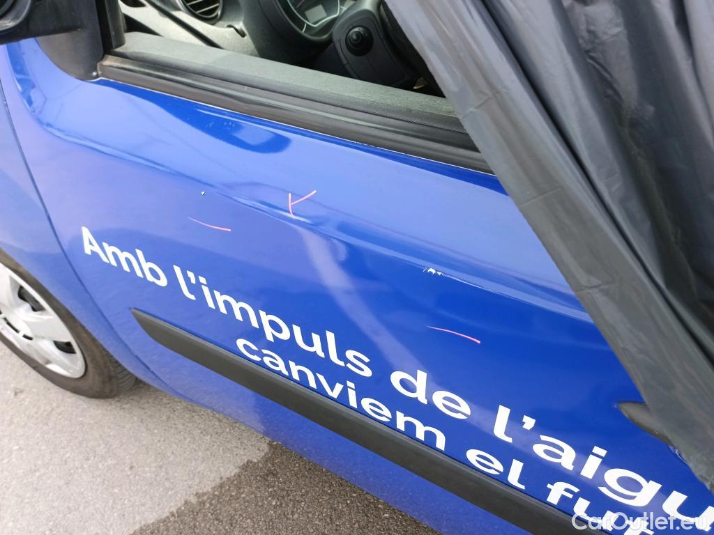  Renault  Kangoo RENAULT  FURGÓN VU 3p 2G furgón deriv  Z.E. Flexi ) #13