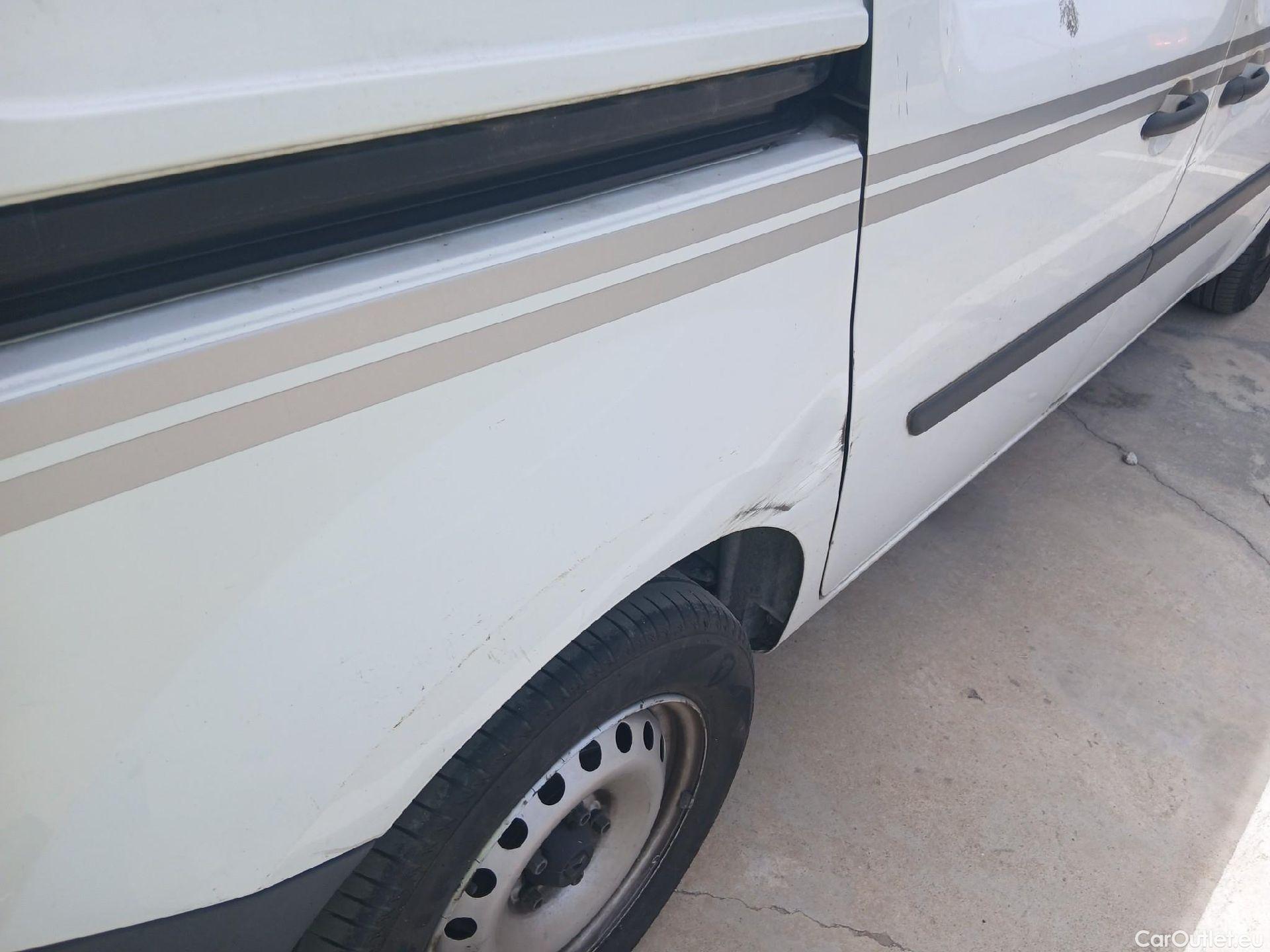  Renault  Kangoo  II Furgón Professional 1.5 dCi 95CV MT6 E6dT #36
