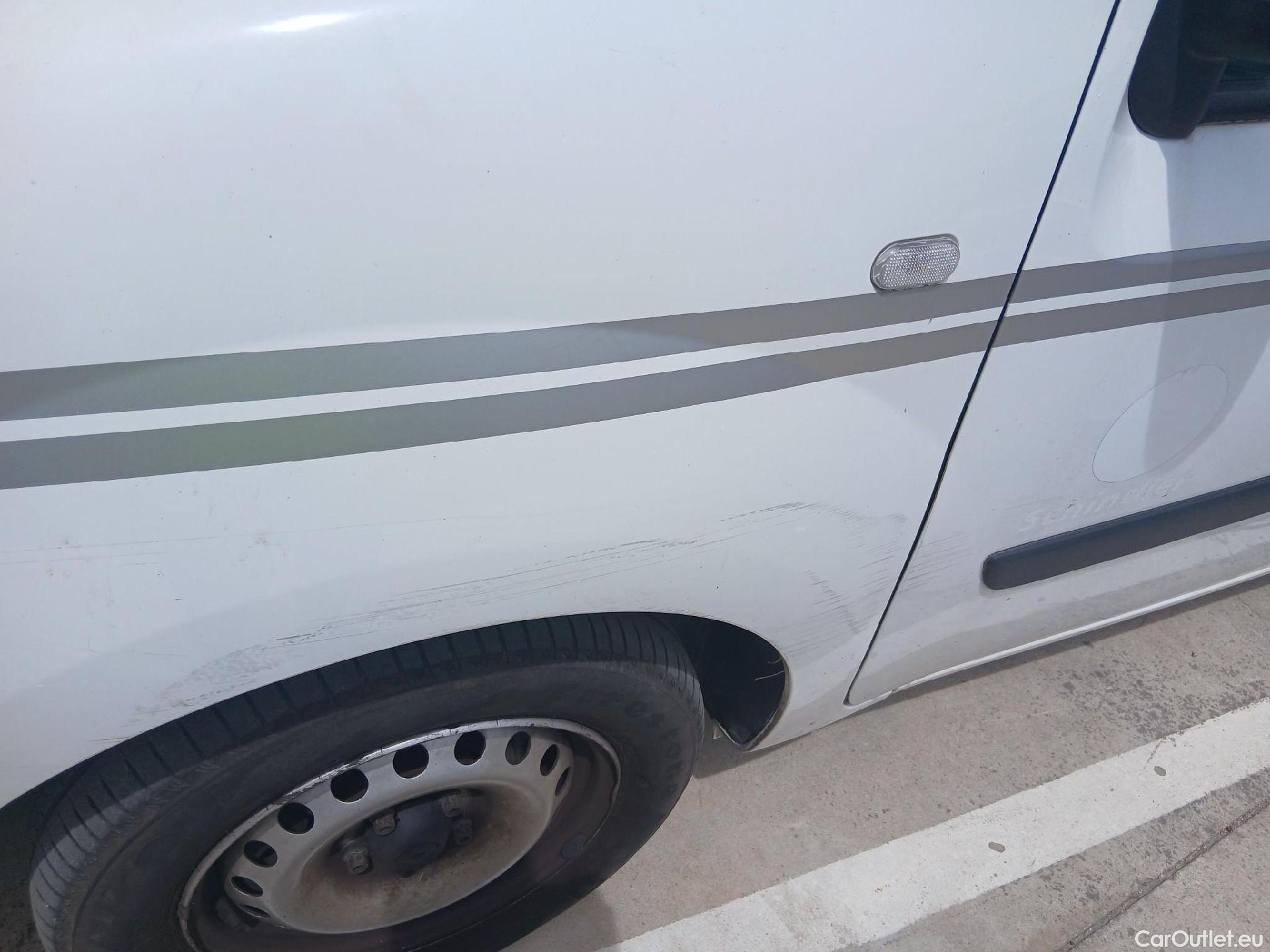  Renault  Kangoo  II Furgón Professional 1.5 dCi 95CV MT6 E6dT #16