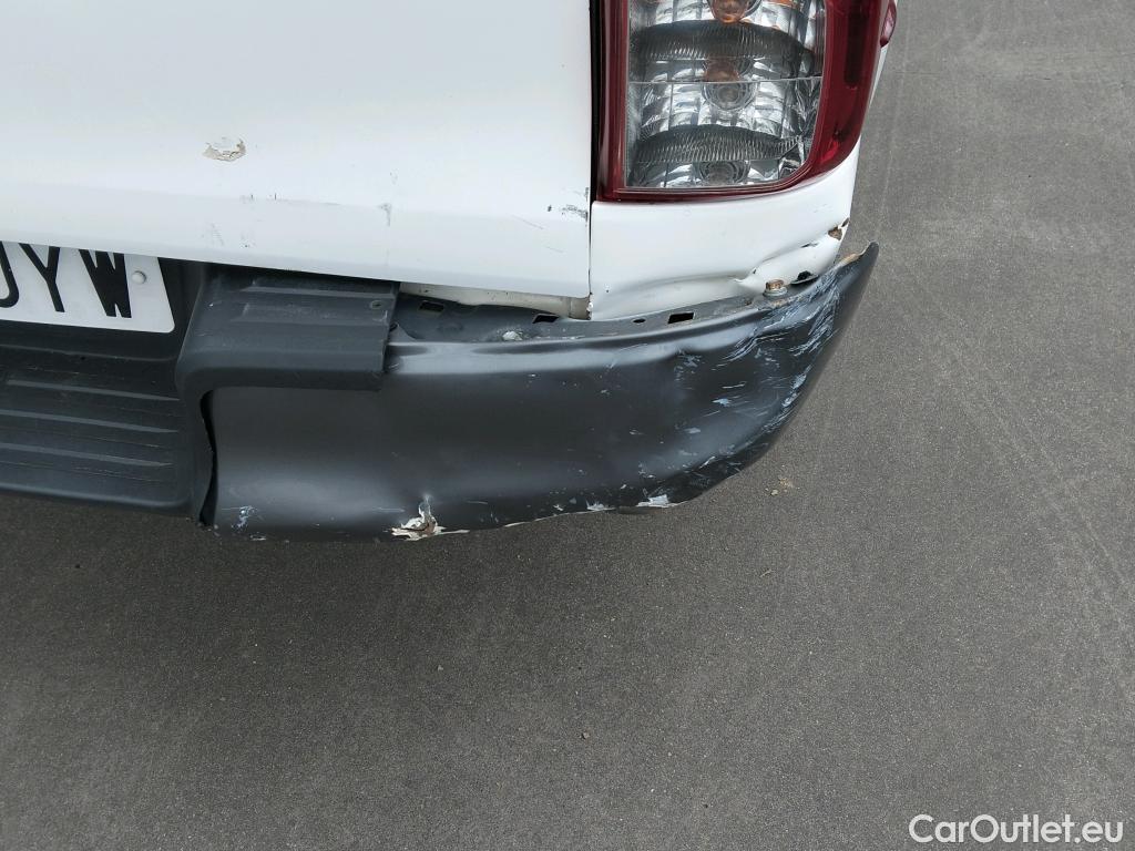  Toyota  Hilux TOYOTA  VU 4p 7G pickup 2.4 D-4D Cabina Doble GX 4x4 #37