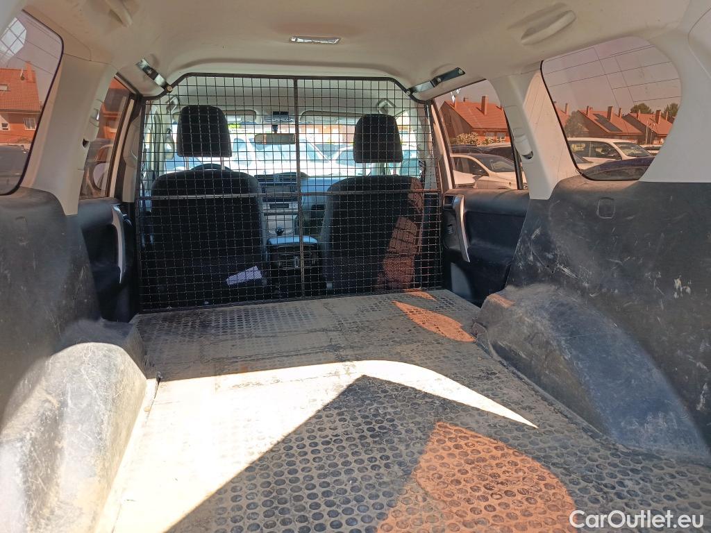  Toyota  Land Cruiser TOYOTA  / 5P / 2.8 177 CV 5 PUERTAS Y 2 PLAZAS  #27