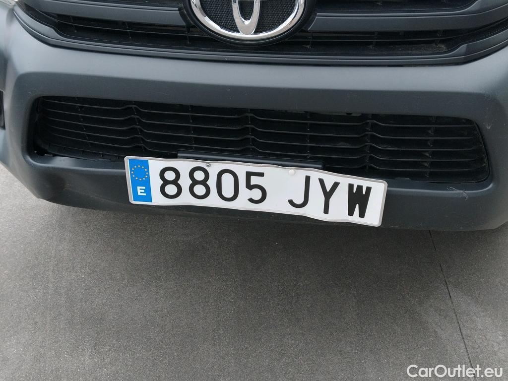  Toyota  Hilux TOYOTA  VU 4p 7G pickup 2.4 D-4D Cabina Doble GX 4x4 #48