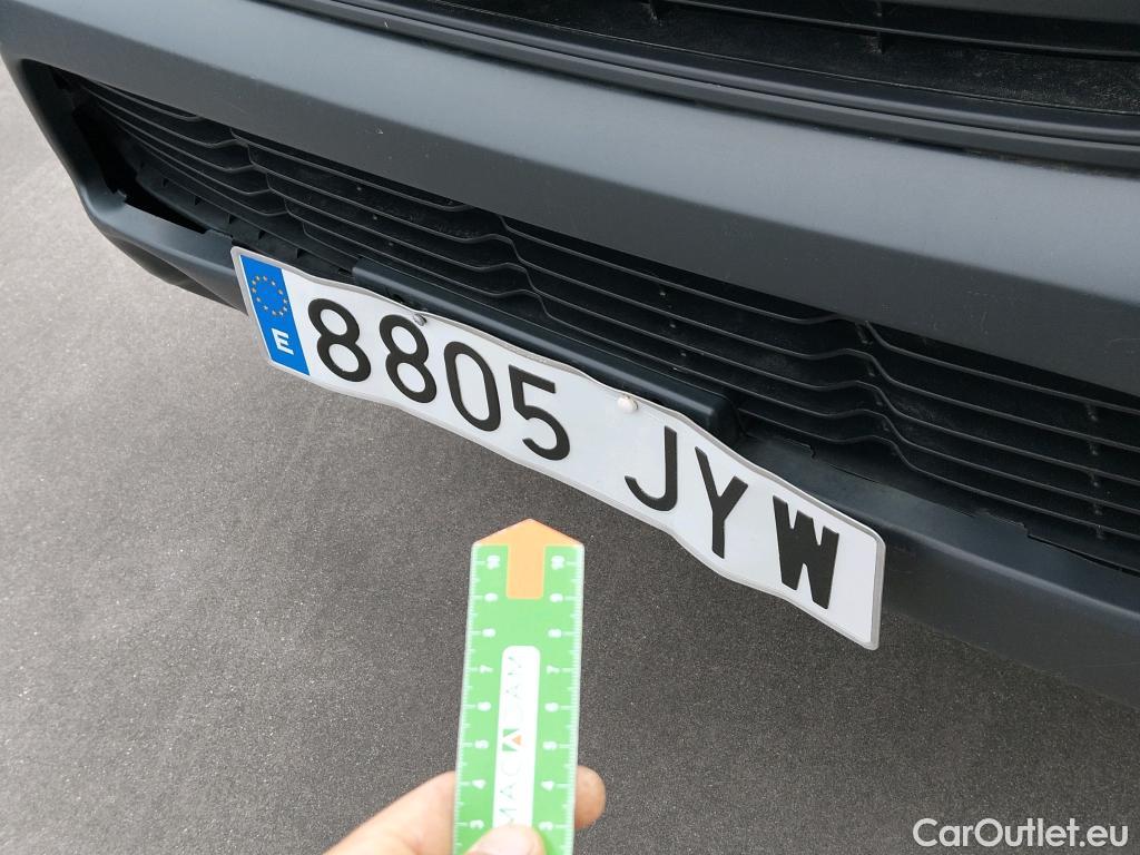  Toyota  Hilux TOYOTA  VU 4p 7G pickup 2.4 D-4D Cabina Doble GX 4x4 #49