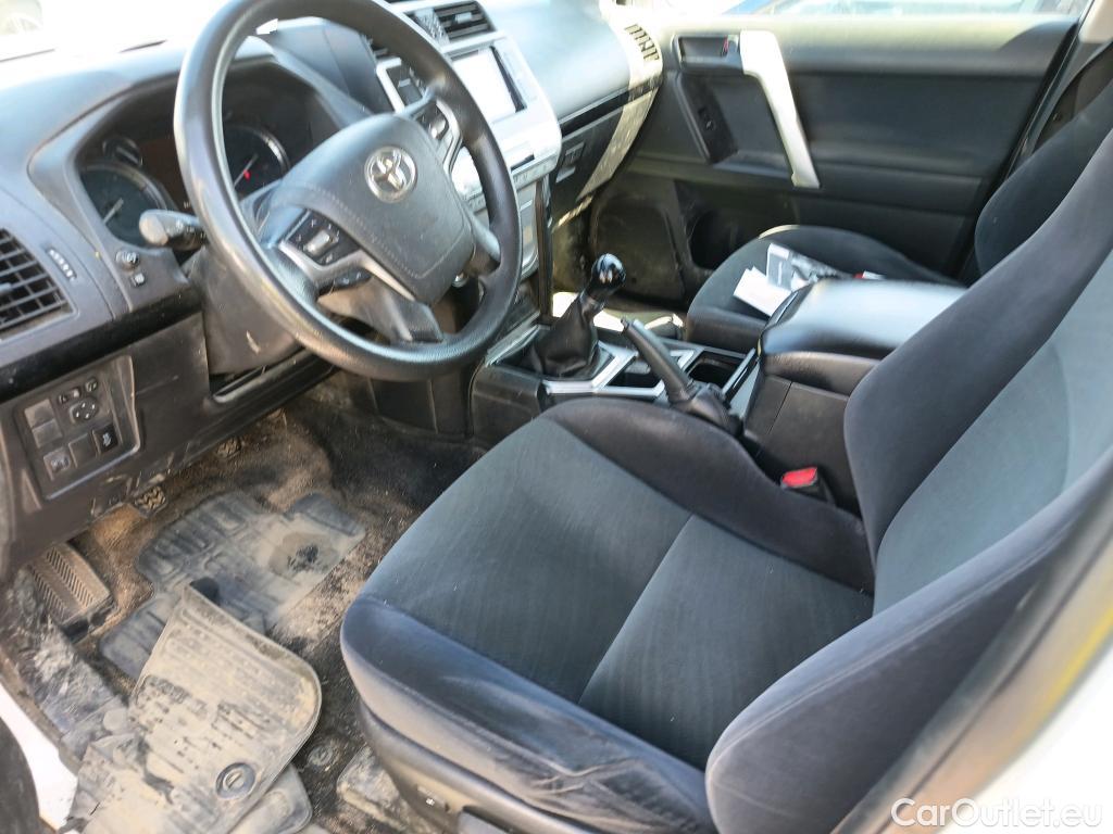  Toyota  Land Cruiser TOYOTA  / 5P / 2.8 177 CV 5 PUERTAS Y 2 PLAZAS  #13