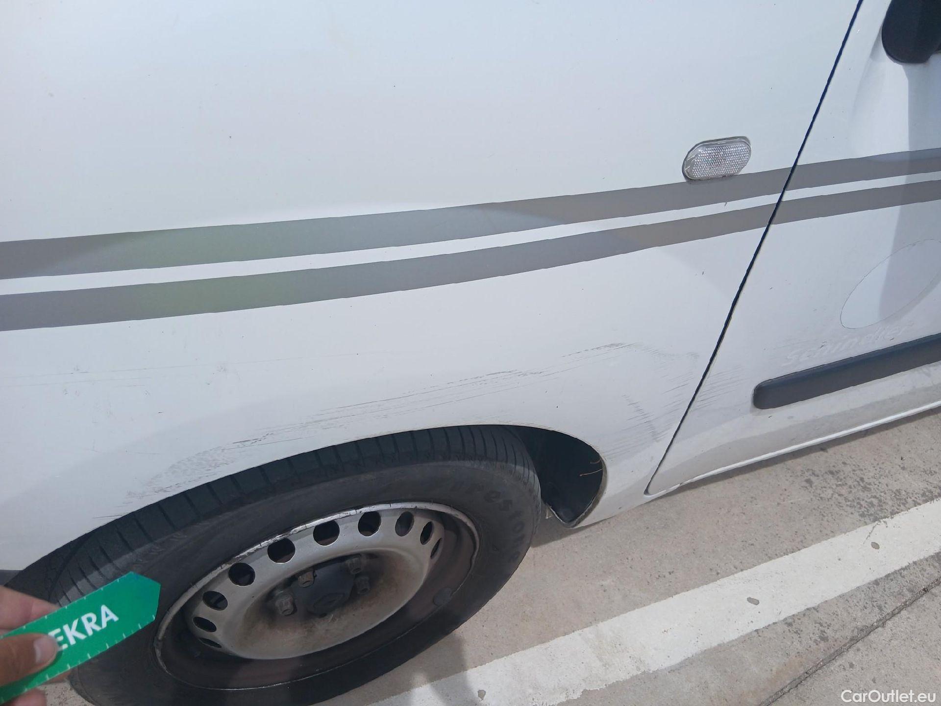  Renault  Kangoo  II Furgón Professional 1.5 dCi 95CV MT6 E6dT #17