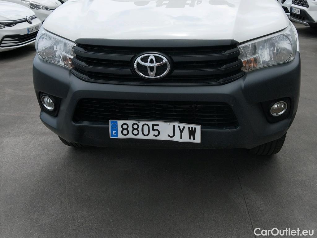  Toyota  Hilux TOYOTA  VU 4p 7G pickup 2.4 D-4D Cabina Doble GX 4x4 #43