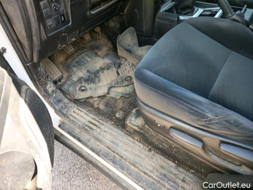  Toyota  Land Cruiser TOYOTA  / 5P / 2.8 177 CV 5 PUERTAS Y 2 PLAZAS  #14