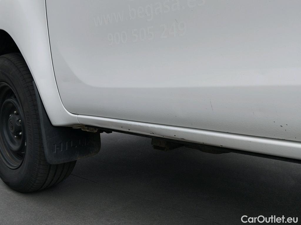  Toyota  Hilux TOYOTA  VU 4p 7G pickup 2.4 D-4D Cabina Doble GX 4x4 #22