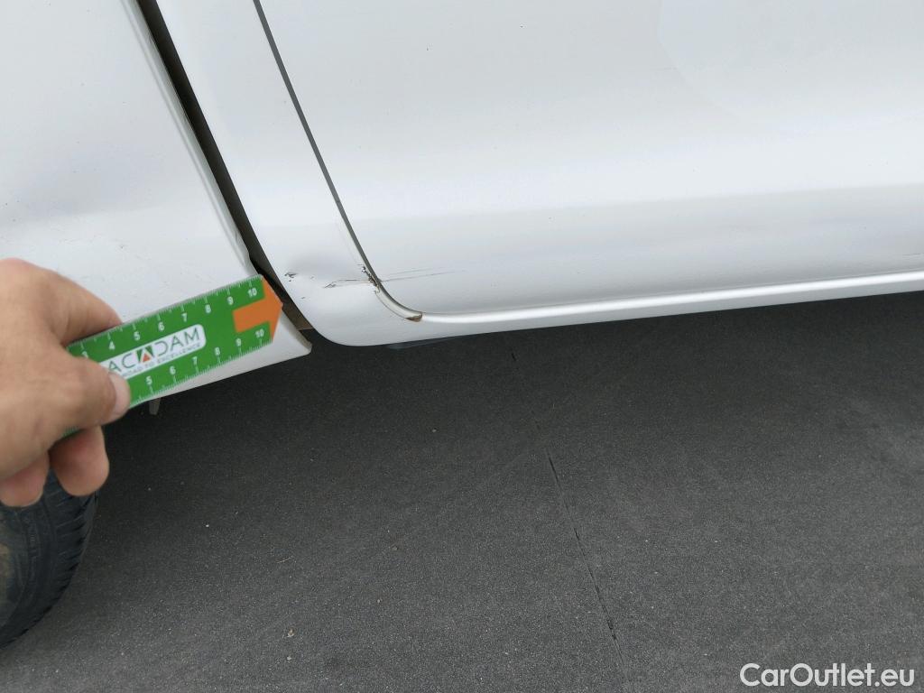  Toyota  Hilux TOYOTA  VU 4p 7G pickup 2.4 D-4D Cabina Doble GX 4x4 #27