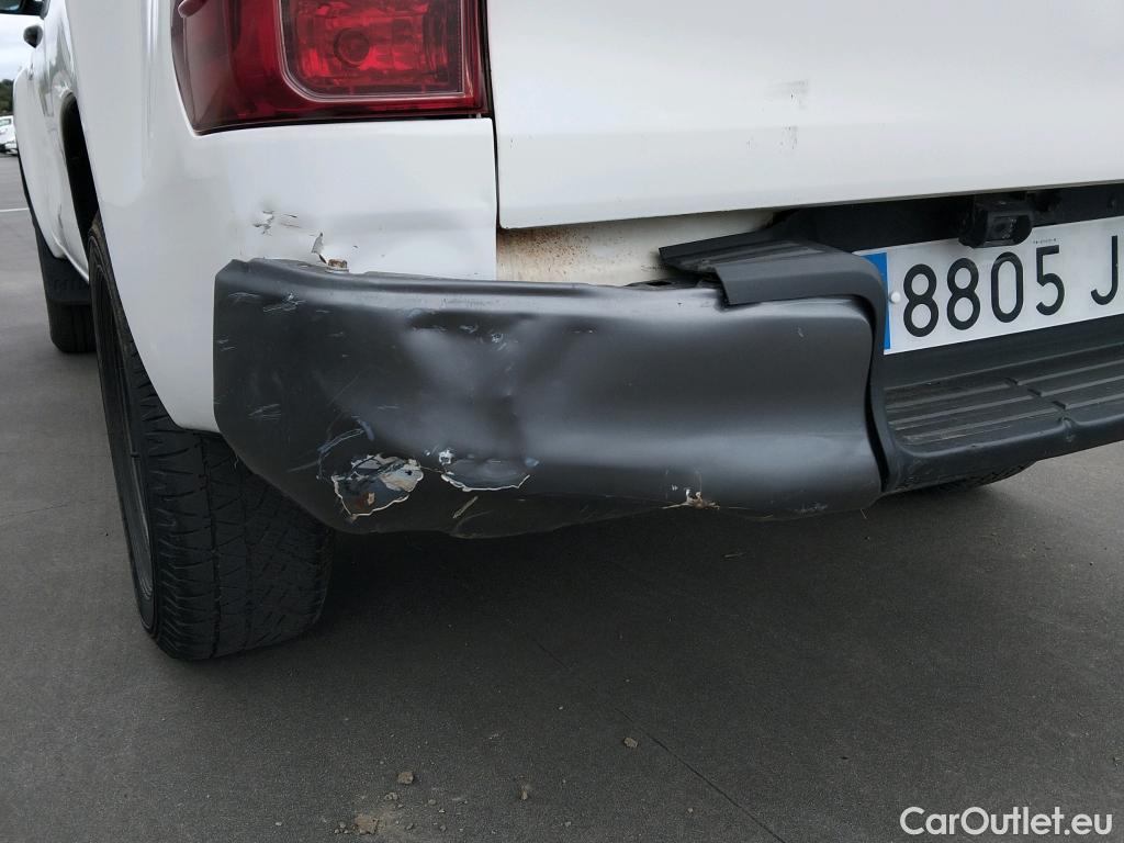  Toyota  Hilux TOYOTA  VU 4p 7G pickup 2.4 D-4D Cabina Doble GX 4x4 #3