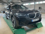 iX3