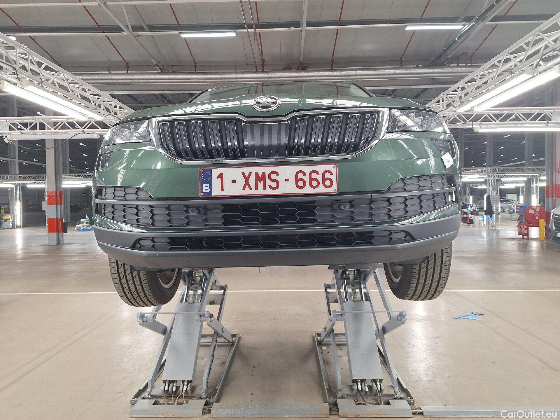  Skoda  Karoq Skoda,  '17, Skoda  1.6 CRTDI 85KW Ambition 5d #18