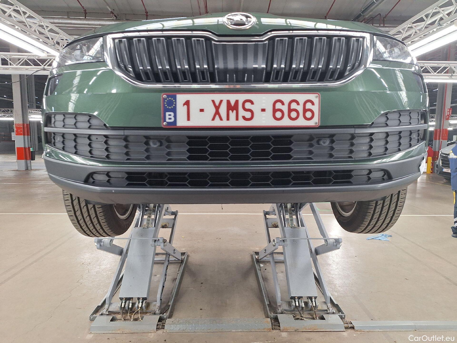  Skoda  Karoq Skoda,  '17, Skoda  1.6 CRTDI 85KW Ambition 5d #20