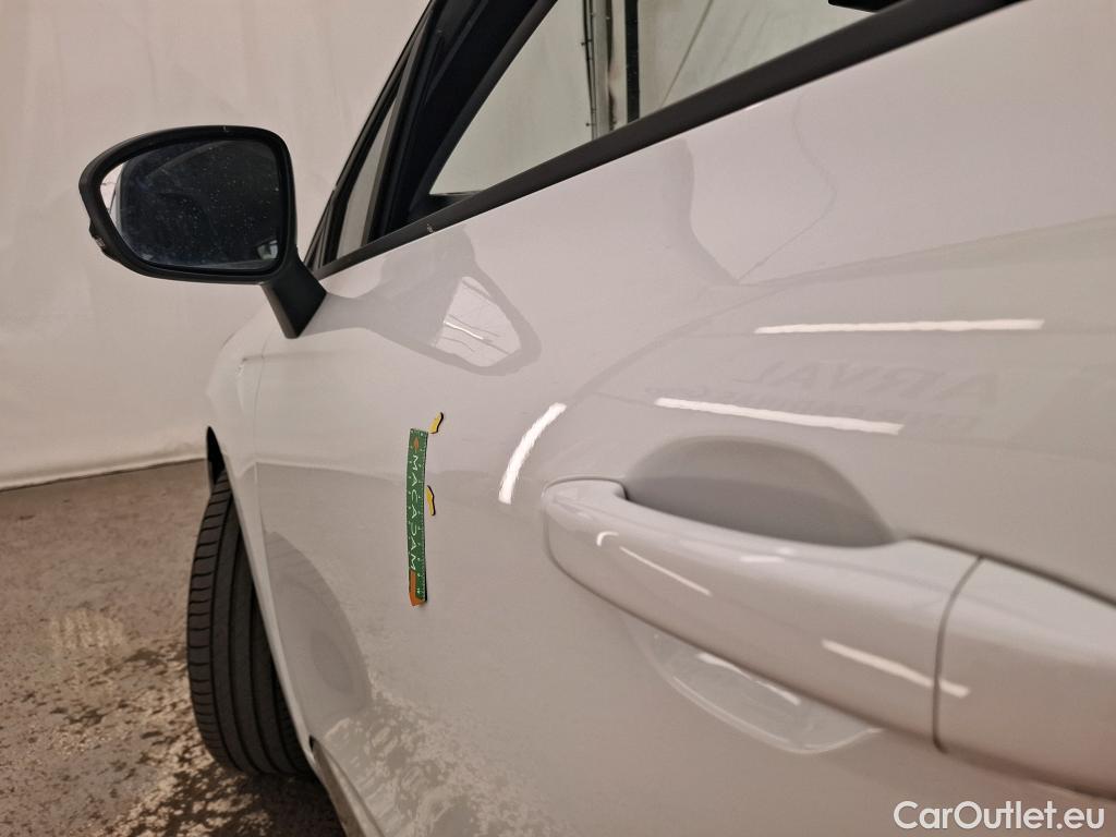 Renault  Clio  V Business 1.6 E-TECH Hybrid 140CV BVA6 E6d #1