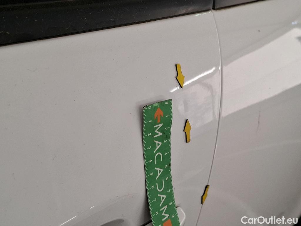  Citroen  C3  Société Feel 1.2 PureTech 80CV BVM5 E6d #18