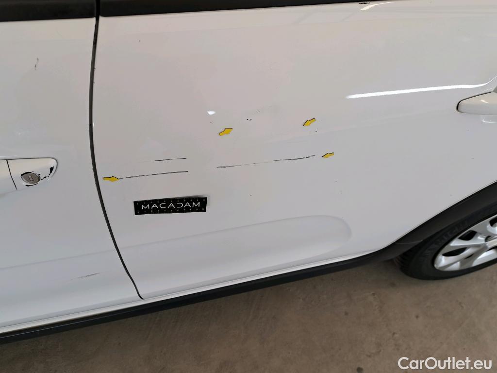  Citroen  C3  Feel 1.2 PureTech 80CV BVM5 E6 #9