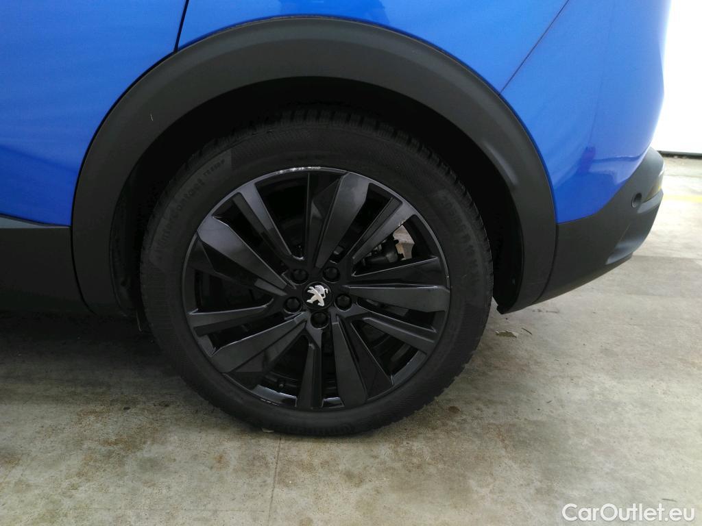  Peugeot  3008 PEUGEOT  / 2020 / 5P / SUV 1.6 HYBRID4 300 E-EAT8 GT #14