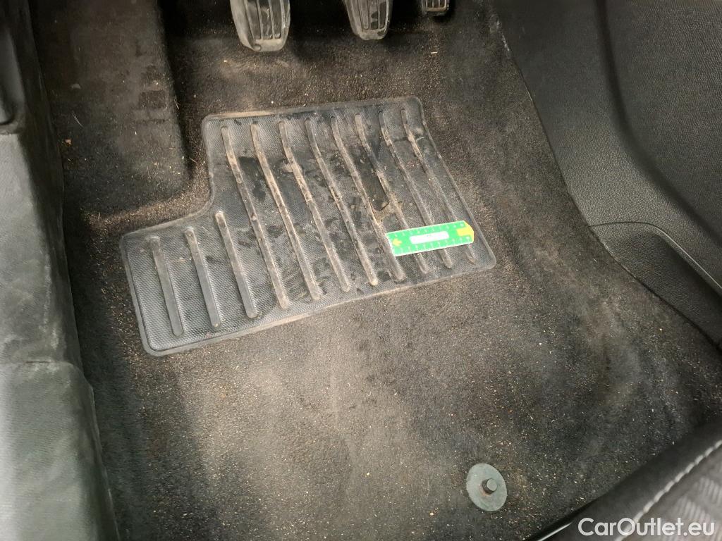  Opel  Corsa  F Elegance Business 1.2 Turbo 100CV BVM6 E6d #28