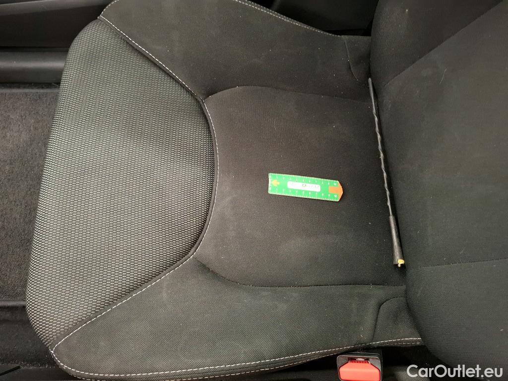  Renault  Clio  IV Business 0.9 TCe 90CV BVM5 E6 #9