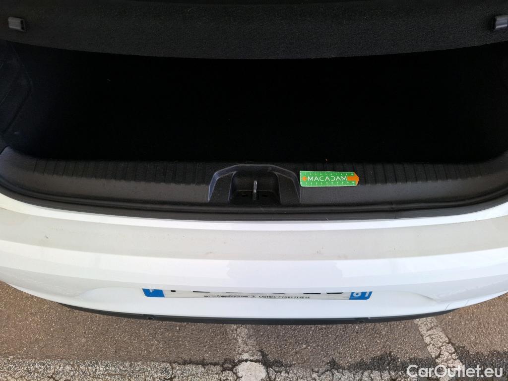  Renault  Clio  V Business 1.6 E-TECH Hybrid 140CV BVA6 E6d #51