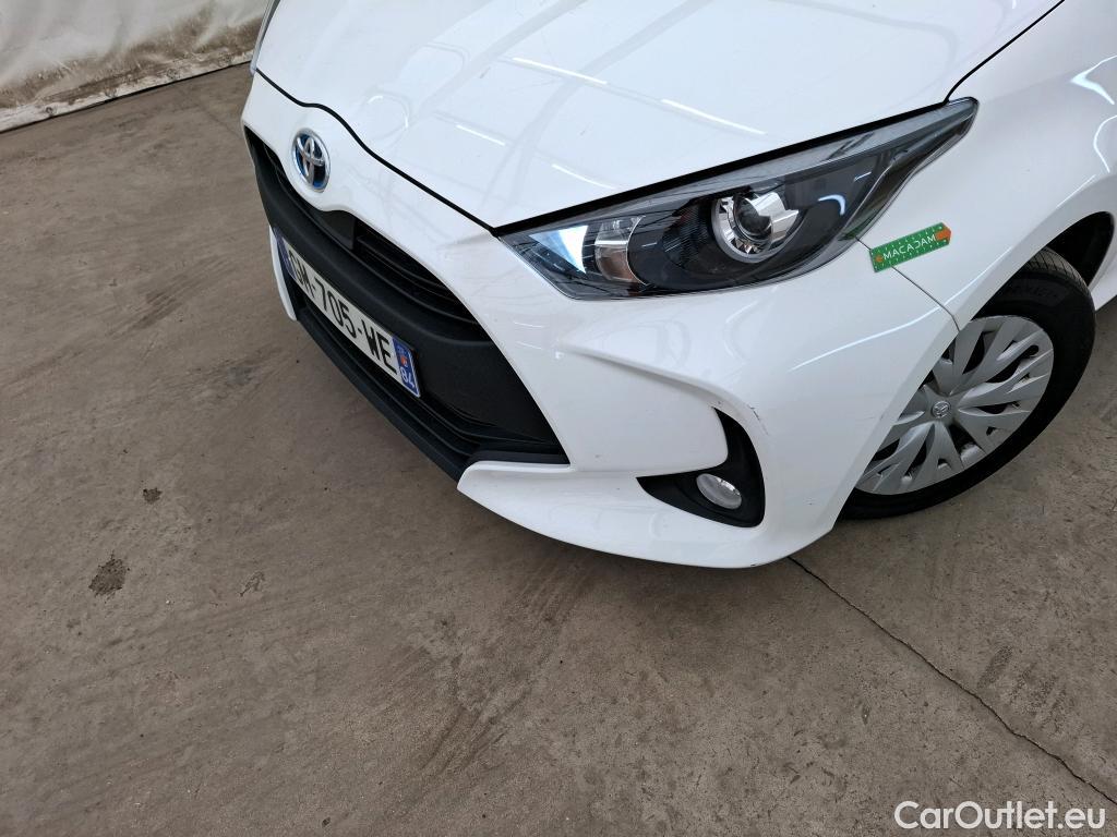  Toyota  Yaris   Hybride Affaires / 2019 / 5P / Berline 1.5 Hybride 116h Dynamic Business  #8