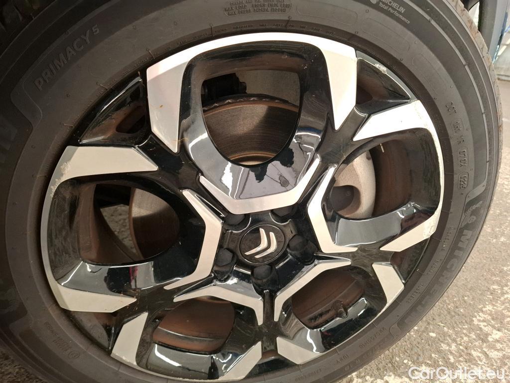  Citroen  C5 Aircross CITROEN  / 2022 / 5P / SUV Hybride rechargeable 225 e-EAT8 Shine #10