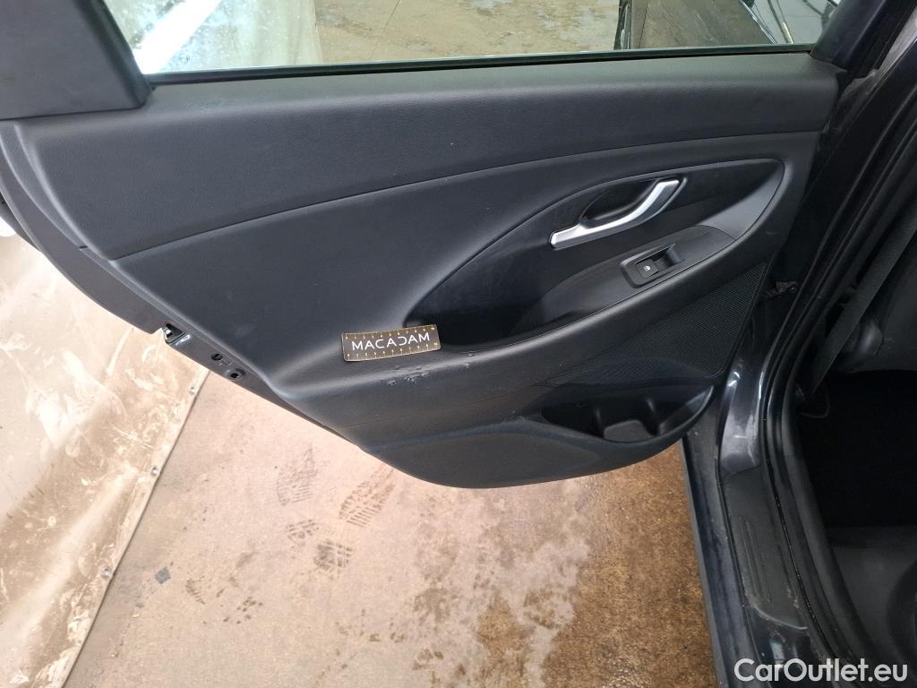  Hyundai  i30 HYUNDAI  Sport Wagon / 2020 / 5P / Break 1.0 T-GDI 120 MHEV I-MT CREATIVE SW #1