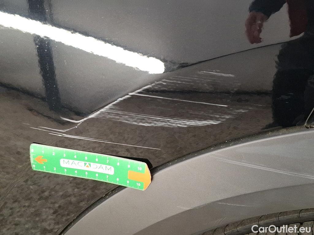 Citroen  C5 Aircross CITROEN  / 2022 / 5P / SUV Hybride rechargeable 225 e-EAT8 Shine #2