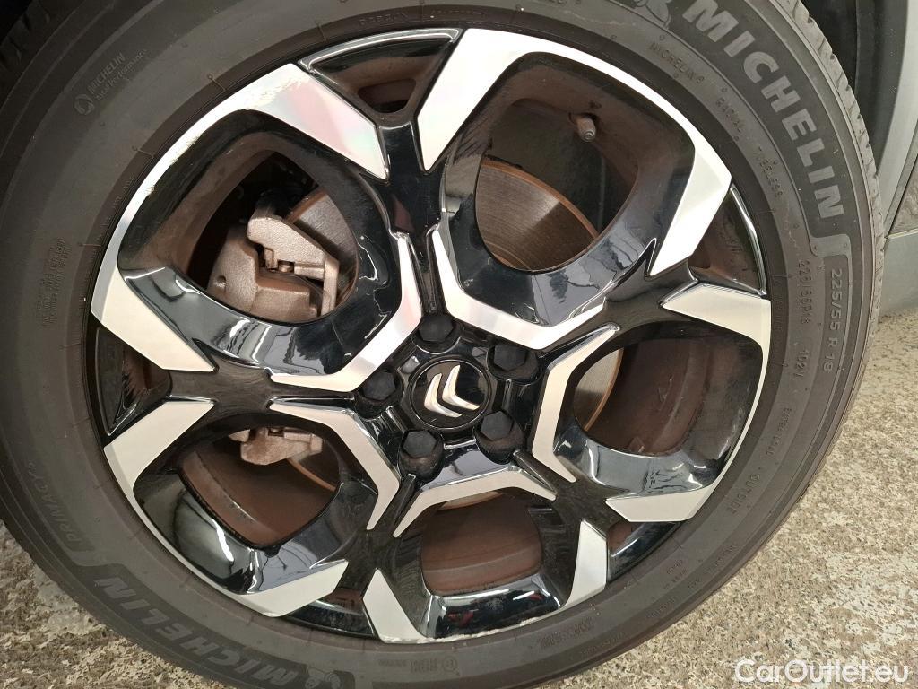  Citroen  C5 Aircross CITROEN  / 2022 / 5P / SUV Hybride rechargeable 225 e-EAT8 Shine #6