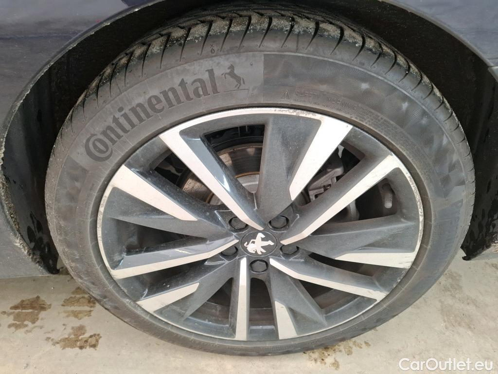  Peugeot  508 PEUGEOT  SW / 2018 / 5P / Break HYBRID 225 E-EAT8 GT #29