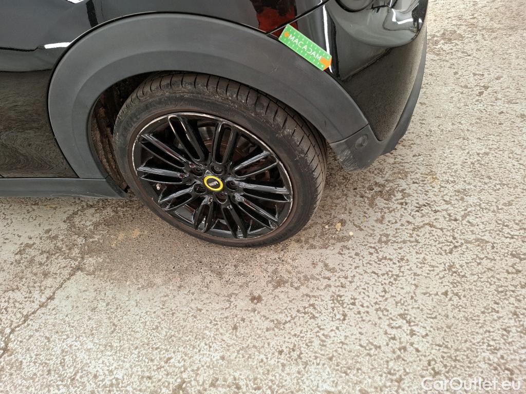  Mini  Mini   Electric  2021  3P  Berline Cooper SE Finition  Yours 184 ch BVA #65