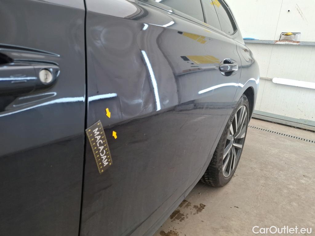  Peugeot  508 PEUGEOT  SW / 2018 / 5P / Break HYBRID 225 E-EAT8 GT #48