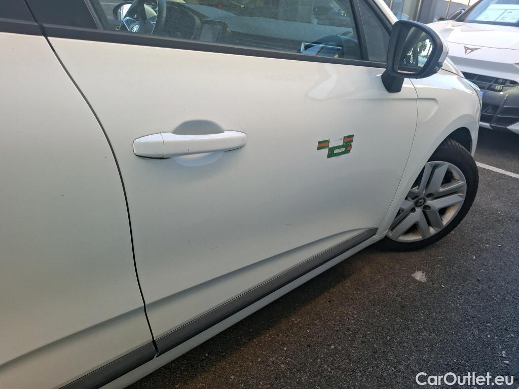  Renault  Clio  V Business 1.6 E-TECH Hybrid 140CV BVA6 E6d #26