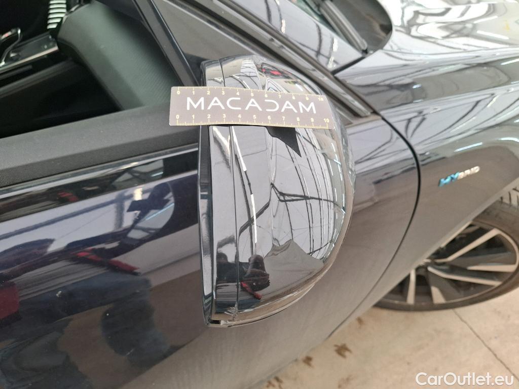 Peugeot  508 PEUGEOT  SW / 2018 / 5P / Break HYBRID 225 E-EAT8 GT #46