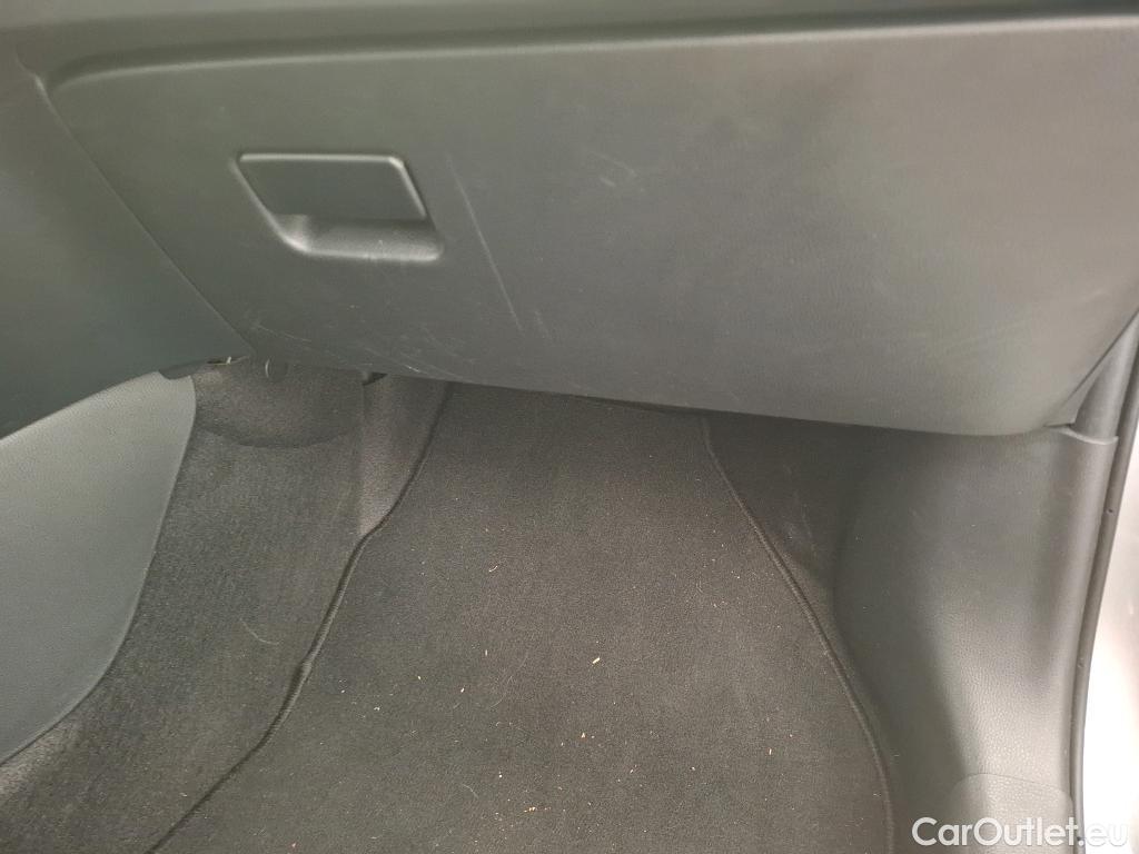  Toyota  Yaris TOYOTA  Hybride  2019 5P Berline Hybride 116h Dynamic Business Beyond Zer #10
