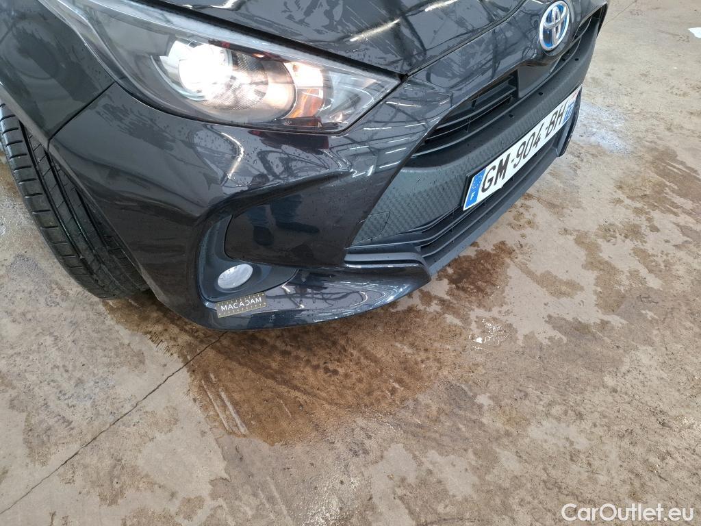  Toyota  Yaris TOYOTA  Hybride / 2019 / 5P / Berline Hybride 116h Dynamic Business Beyond Zer #1