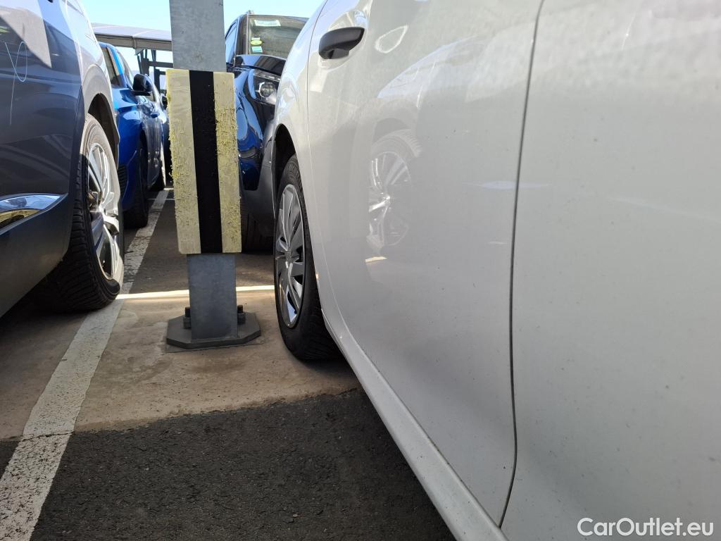  Peugeot  208  Premium 1.5 HDi 100CV BVM6 E6d #15