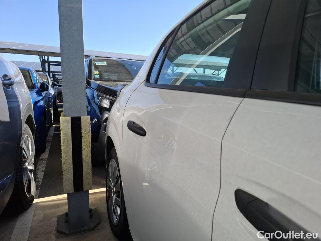  Peugeot  208  Premium 1.5 HDi 100CV BVM6 E6d #13