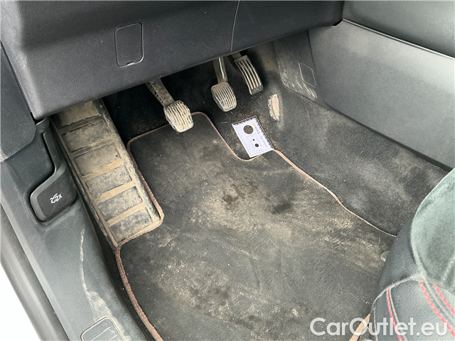  Ford  Kuga  1.5EB 110 ST-Line #1