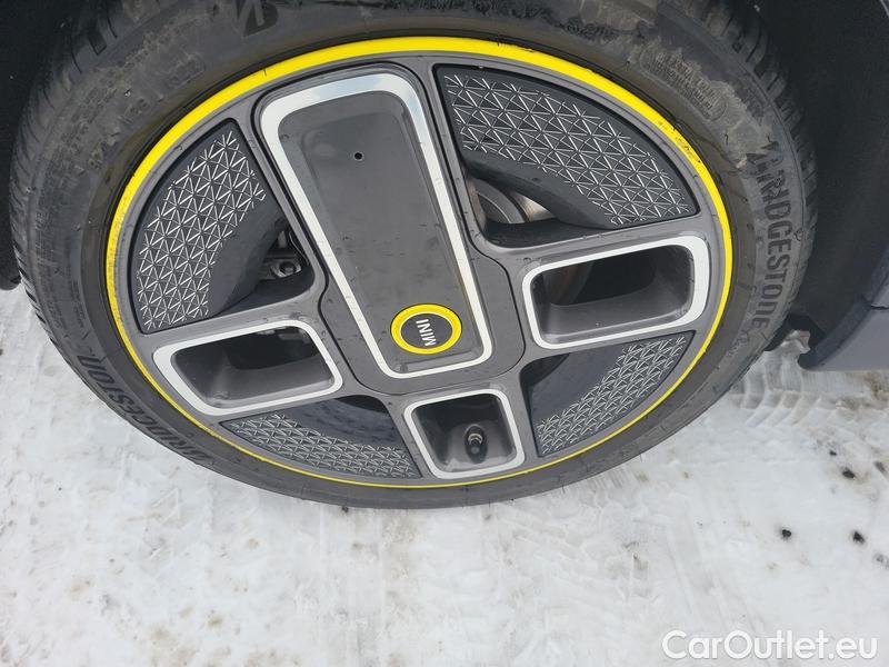  Mini  Mini  (F56) (2013)  COOPER SE 135 Aut 3d #4