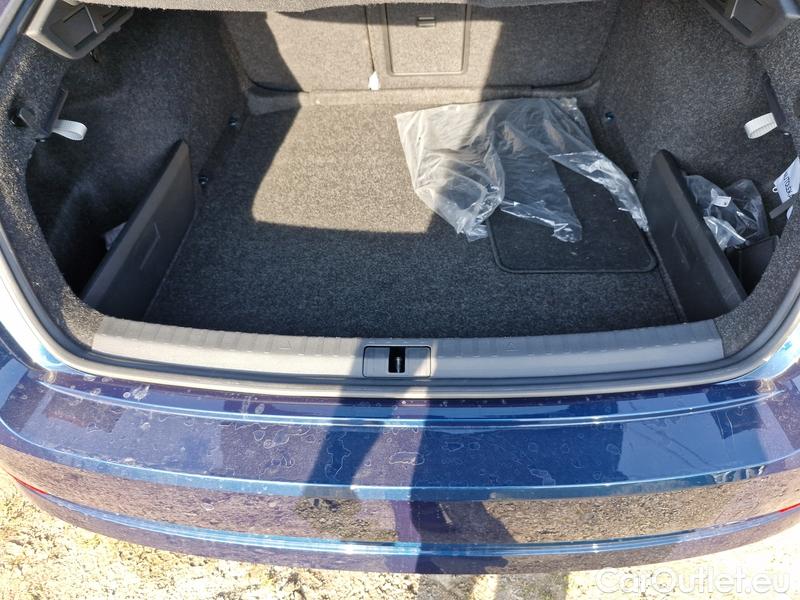  Skoda  Octavia  Lim. (NX3)(2020)  1.5e-TEC 110 Style AT #7