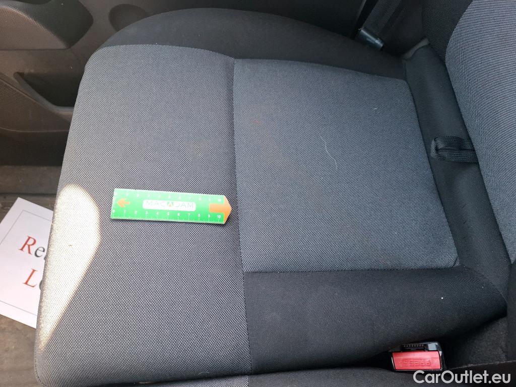  Renault  Master RENAULT  VU 4p Fourgon FG GCf Trac F3500 L2H2 Energy dCi 145 E6 #18