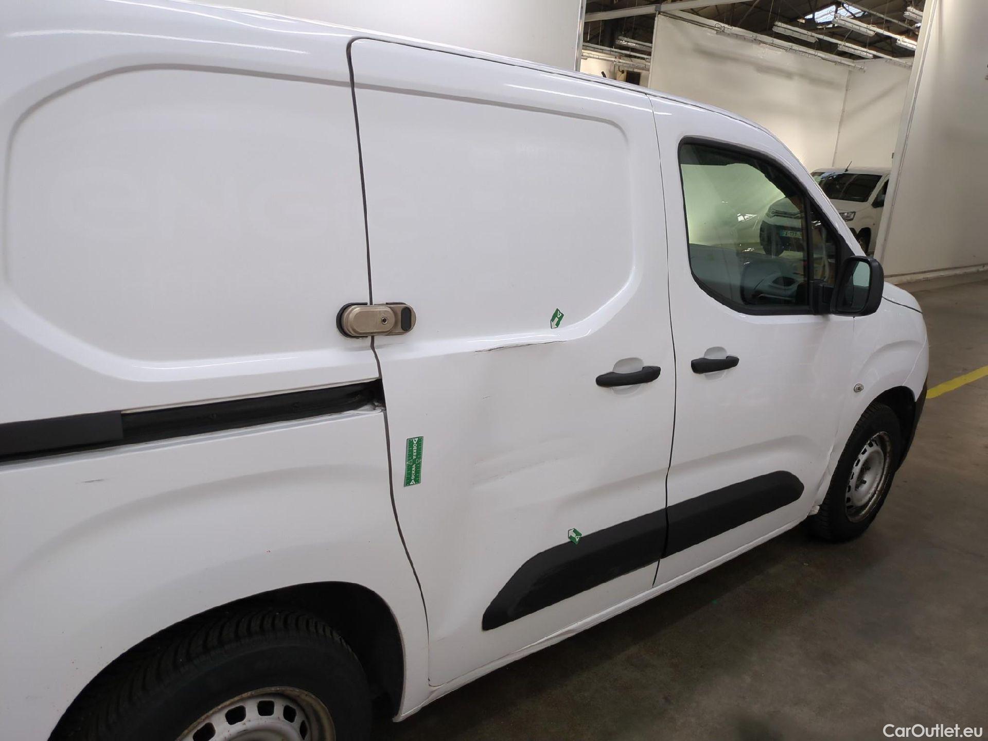  Citroen  Berlingo  Fourgon Club M 650 1.5 BlueHDi 75CV BVM5 E6dT #29