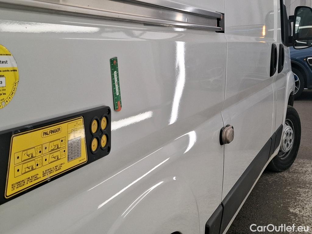  Peugeot  Boxer PEUGEOT  / 2014 / 4P / Fourgon tôlé BlueHDi 120 S&S ASPHALT 333 L2H2 #9