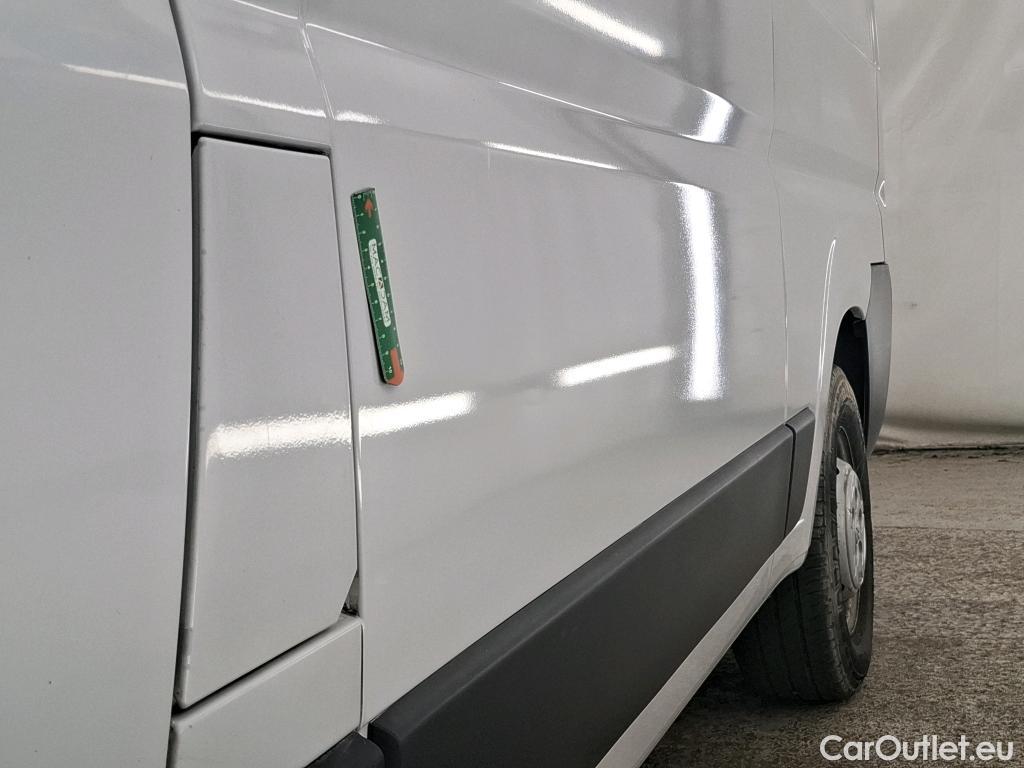  Peugeot  Boxer PEUGEOT  / 2014 / 4P / Fourgon tôlé BlueHDi 120 S&S ASPHALT 333 L2H2 #3